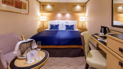 Queen Mary 2 Inside