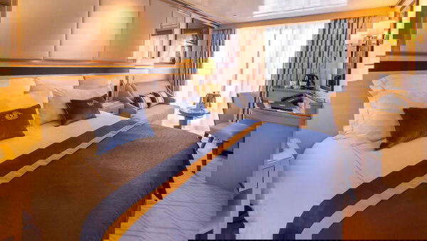 Queen Mary 2 Cabin Image