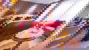 Queen Mary 2 Princess Suite