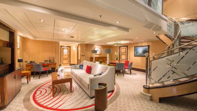 Queen Mary 2 Duplex