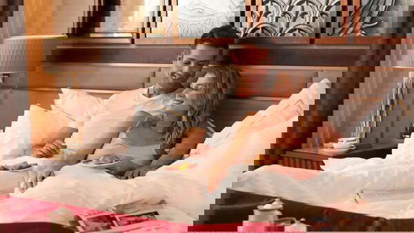 Queen Mary 2 Cabin Image