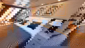 Queen Victoria Club Balcony