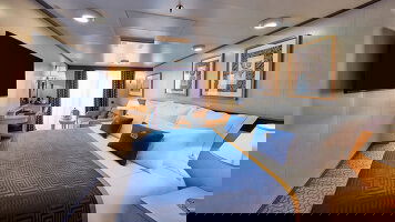 Queen Victoria Balcony (Obstructed View)