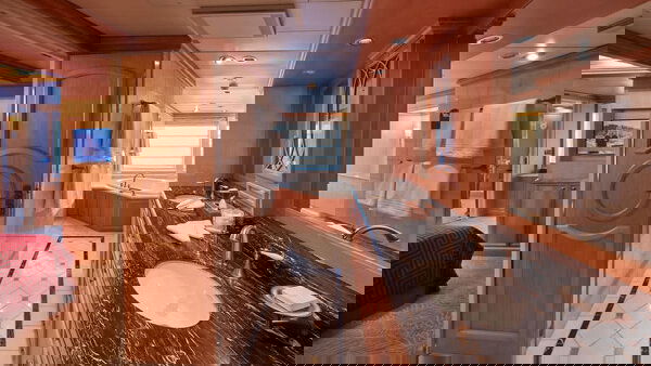 Queen Victoria Cabin Image