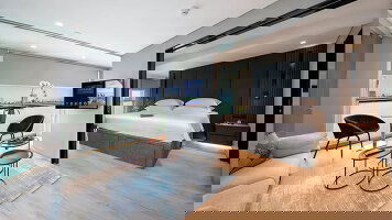 Emerald Harmony Grand Balcony Suite