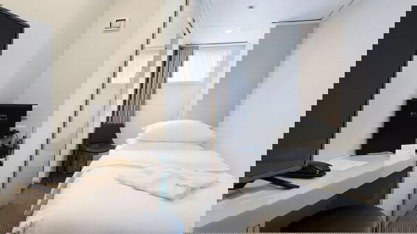 Emerald Liberte Cabin Image