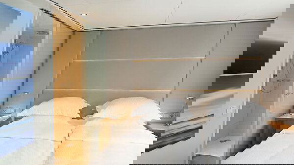 Emerald Liberte Cabin Image