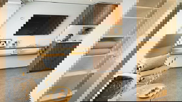 Emerald Radiance Cabin Image