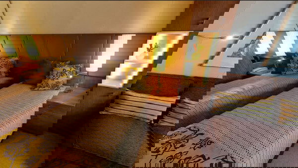 Heritage Adventurer Cabin Image