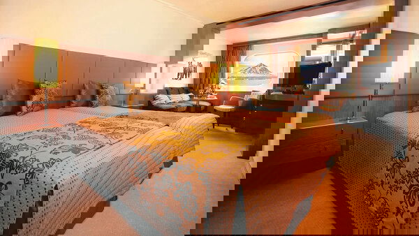 Heritage Adventurer Cabin Image