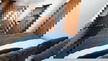 Heritage Explorer Royal Suite