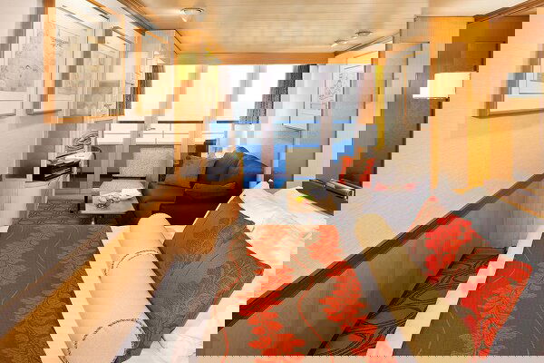 Volendam Cabin Image