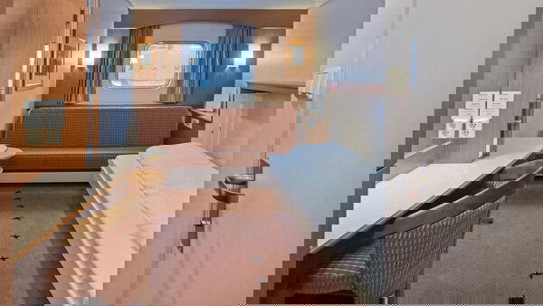 MS Midnatsol Cabin Image