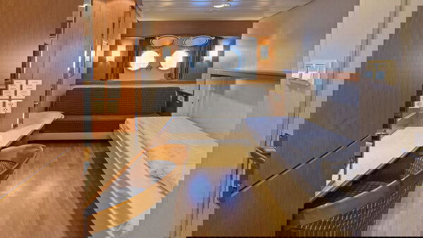 MS Midnatsol Cabin Image