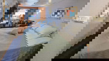 MS Midnatsol Mini Suite