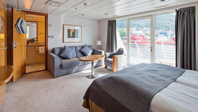 MS Midnatsol Suite