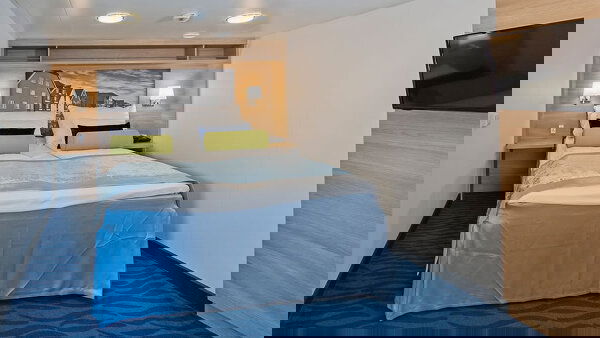 MS Polarlys Cabin Image