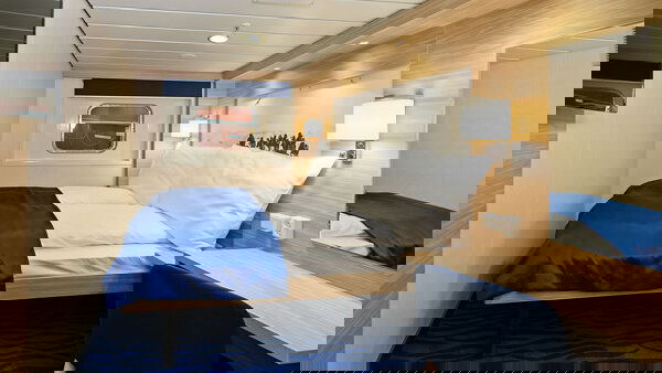 MS Richard With Cabin Image