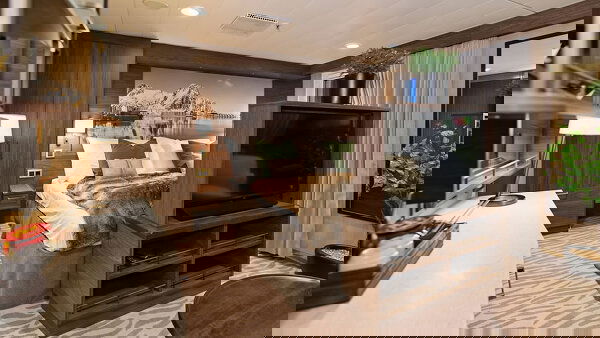 MS Richard With Cabin Image