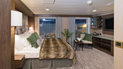 MS Richard With Mini Suite
