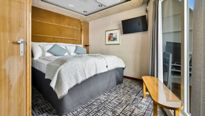 MS Trollfjord Owners Suite 