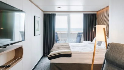 MS Fridtjof Nansen Arctic Superior (Balcony)