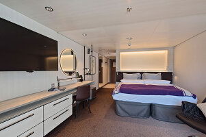 MS Roald Amundsen Suite (Balcony)
