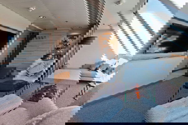 MS Roald Amundsen Cabin Image