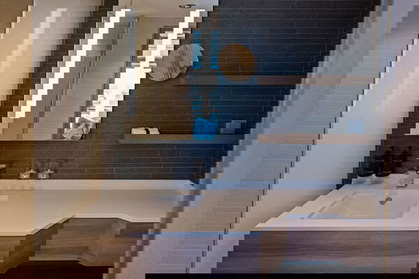 MS Roald Amundsen Cabin Image