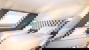 MS Santa Cruz II Explorer Family Cabin