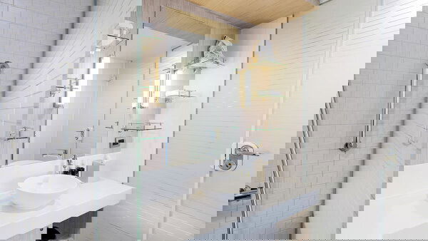 MS Santa Cruz II Cabin Image