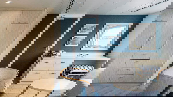 MS Santa Cruz II Cabin Image