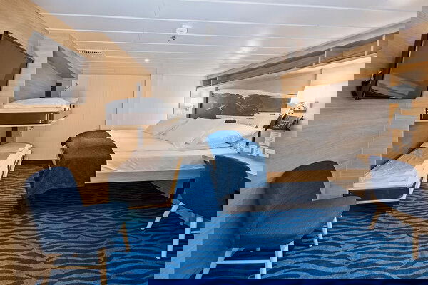 MS Spitsbergen Cabin Image