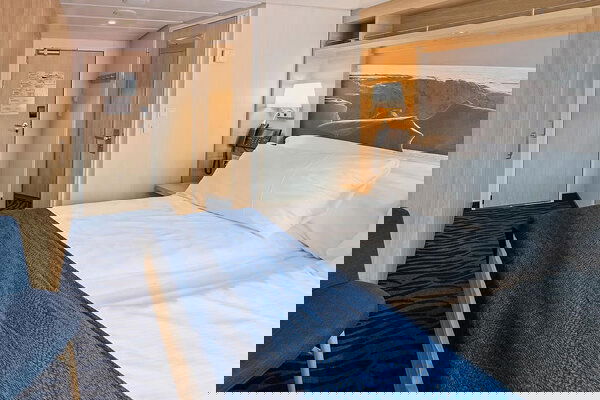 MS Spitsbergen Cabin Image