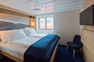 MS Spitsbergen Polar Outside