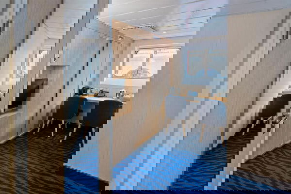 MS Spitsbergen Cabin Image