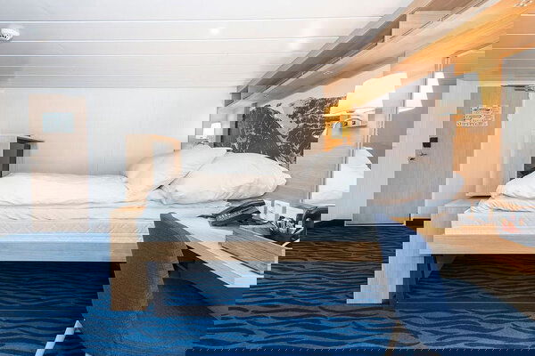 MS Spitsbergen Cabin Image