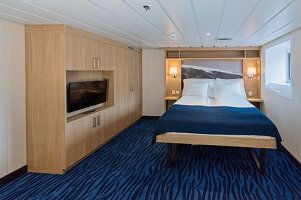 MS Spitsbergen Mini Suite (Up to 4 Passengers)