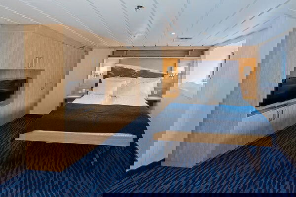 MS Spitsbergen Cabin Image