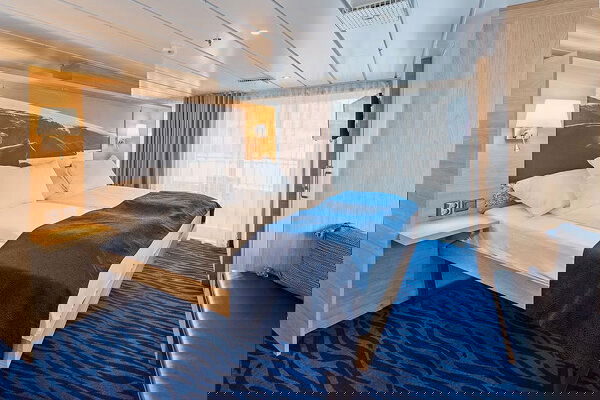 MS Spitsbergen Cabin Image
