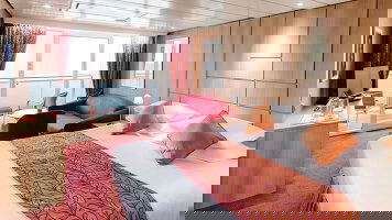 MSC Sinfonia Junior Suite Aurea