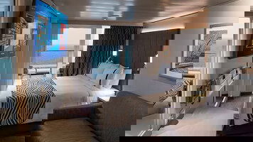 MSC World Asia Junior Suite (Aurea)