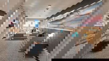 Norwegian Aqua Club Balcony Suite