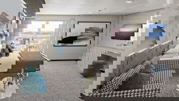 Norwegian Aura Family Club Balcony Suite