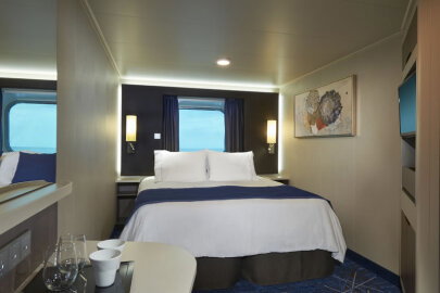 Norwegian Bliss Oceanview with Picture Window