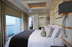 Norwegian Bliss The Haven Deluxe Owner's Suite with Large Balcony