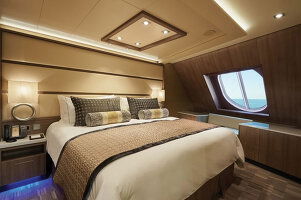 Norwegian Bliss The Haven Forward-Facing Penthouse with Balcony