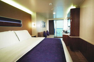 Norwegian Breakaway Aft-Facing Club Balcony Suite