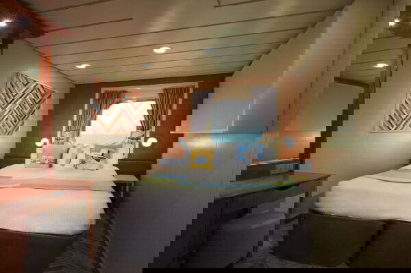 Norwegian Dawn Cabin Image