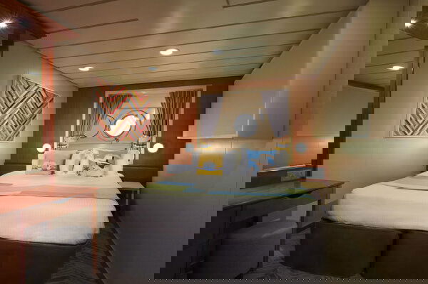 Norwegian Dawn Cabin Image